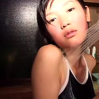 Noriko Kijima dengan banyak makeup bisa terlihat seperti Gadis Menawan
