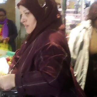 Big Maduras Hijab.